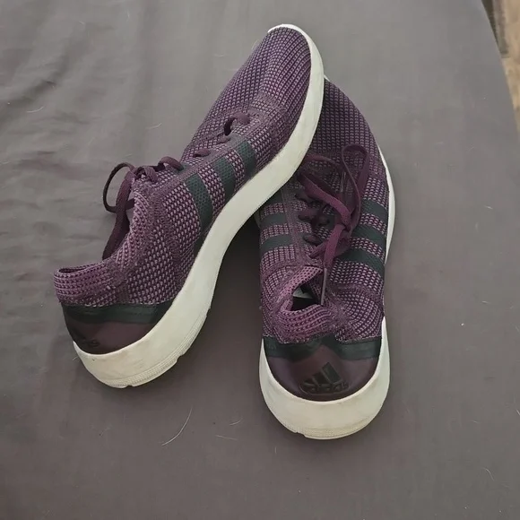 Adidas - Picture 2 of 3